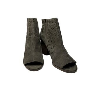 VINCE CAMUTO Women's Open Peep Toe Suede Gray Leather Ankle Booties Sz 7.5